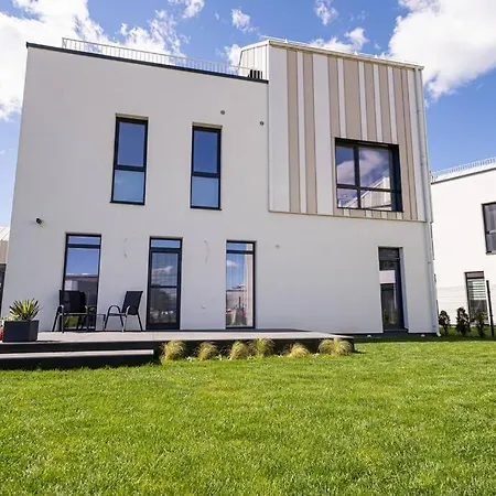 Modern House With Terrace